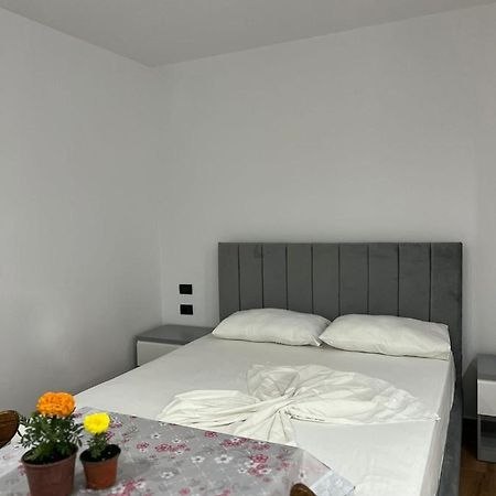 Hotel Vila Herta Dıraç Dış mekan fotoğraf