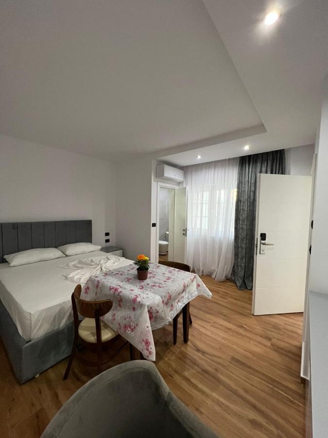 Hotel Vila Herta Dıraç Dış mekan fotoğraf